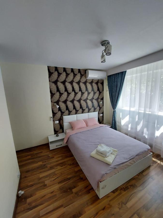 Eugenia Apartament Ploieşti Exterior foto